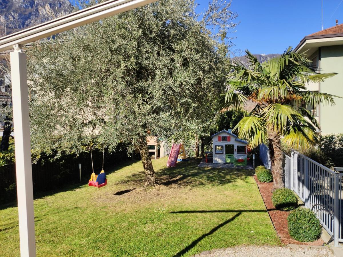 Family Garden Apartment Riva del Garda Kültér fotó