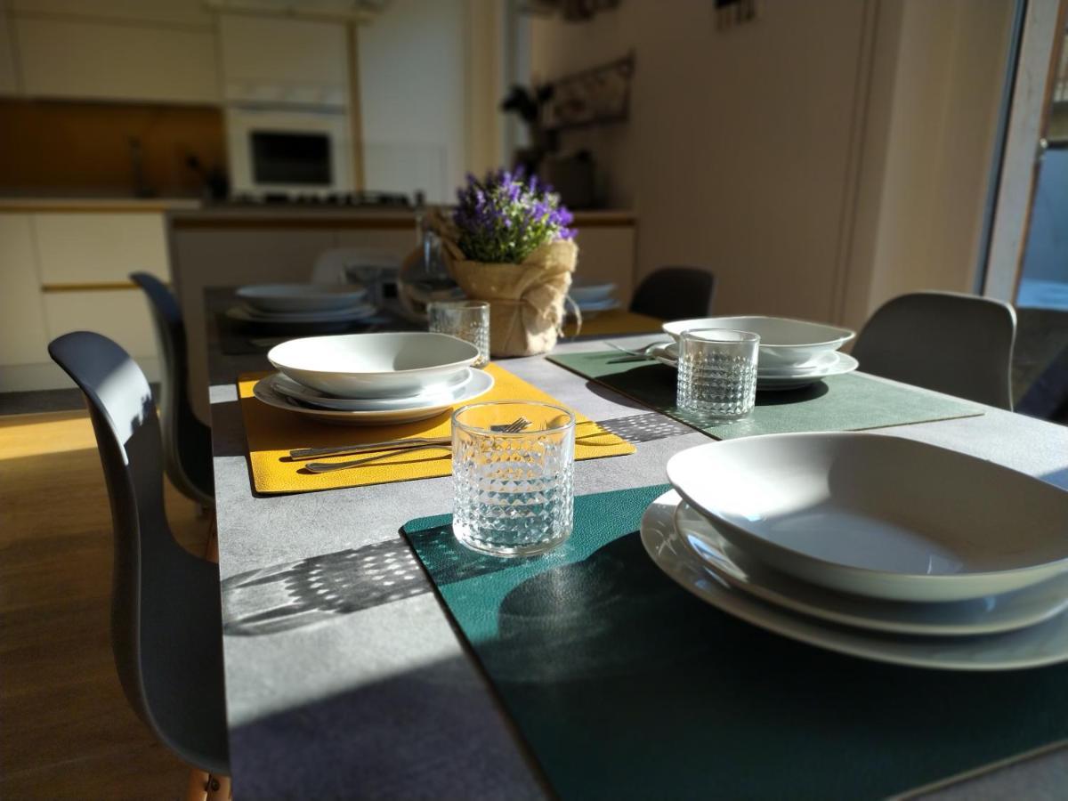 Family Garden Apartment Riva del Garda Kültér fotó