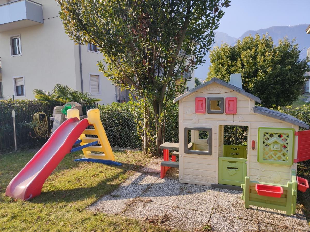 Family Garden Apartment Riva del Garda Kültér fotó
