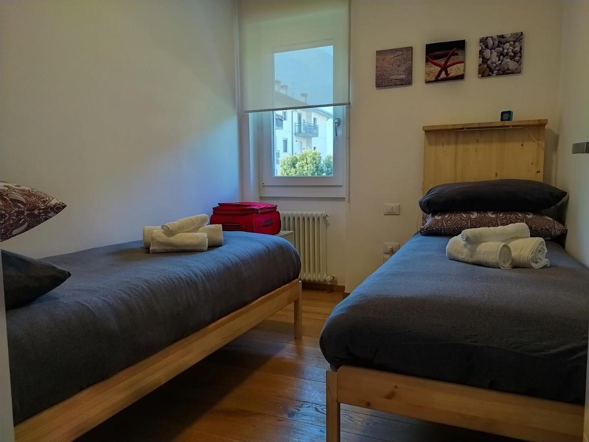Family Garden Apartment Riva del Garda Kültér fotó